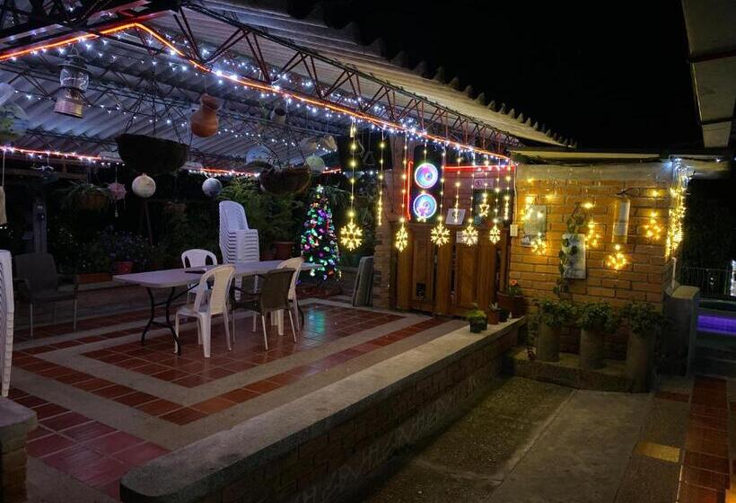 اتاق استاندارد سه نفره, Chalet Alto Bonito