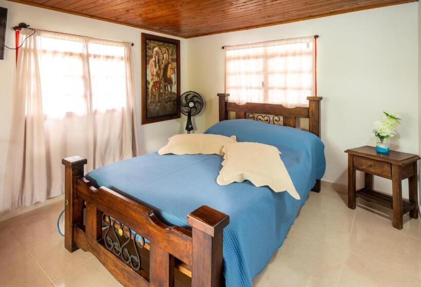 اتاق استاندارد سه نفره, Chalet Alto Bonito