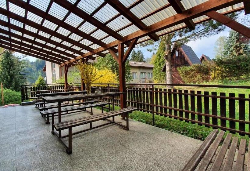 חדר סטנדרטי לשלושה עם נוף, Pohodové Ubytování U Přehrady   Chata Bublačka