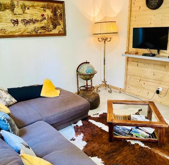 בקתת סופריור בת חדר 1, Rockin 70 S Lodges