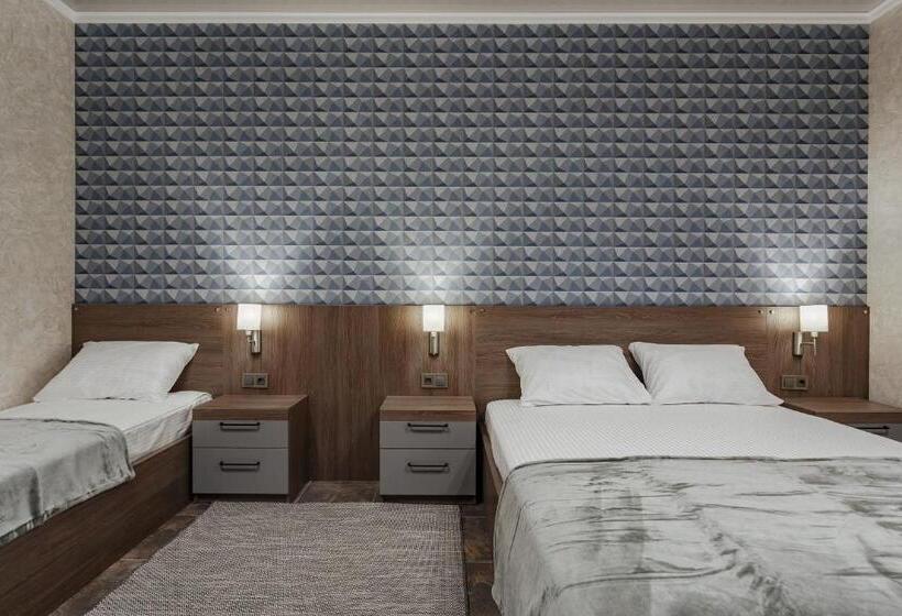 استودیوی استاندارد, Yudgi   Home