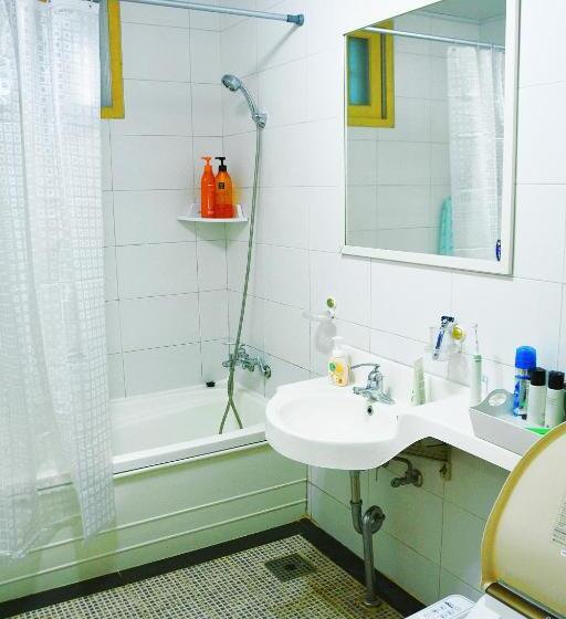 Quarto Economy, Ganderak Guest House