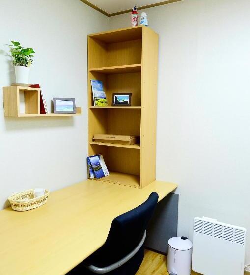 Quarto Estandar com Sacada, Ganderak Guest House