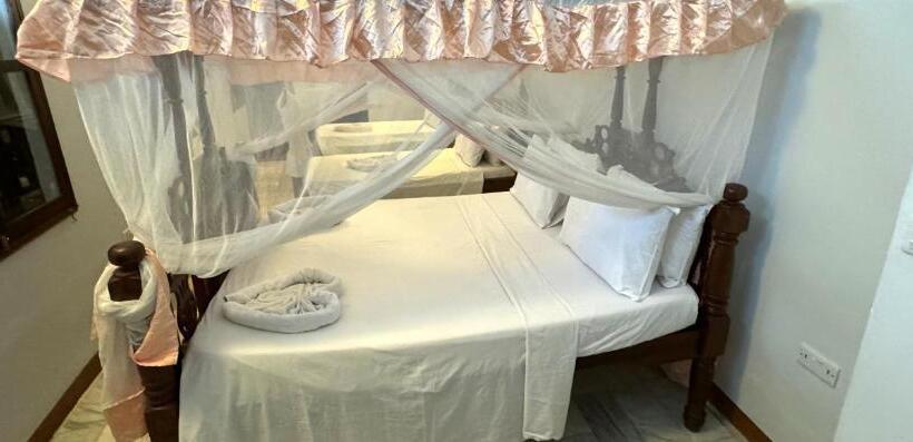 家庭间, Princess Salme Inn