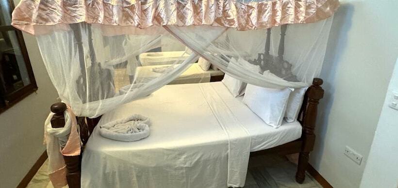 家庭间, Princess Salme Inn