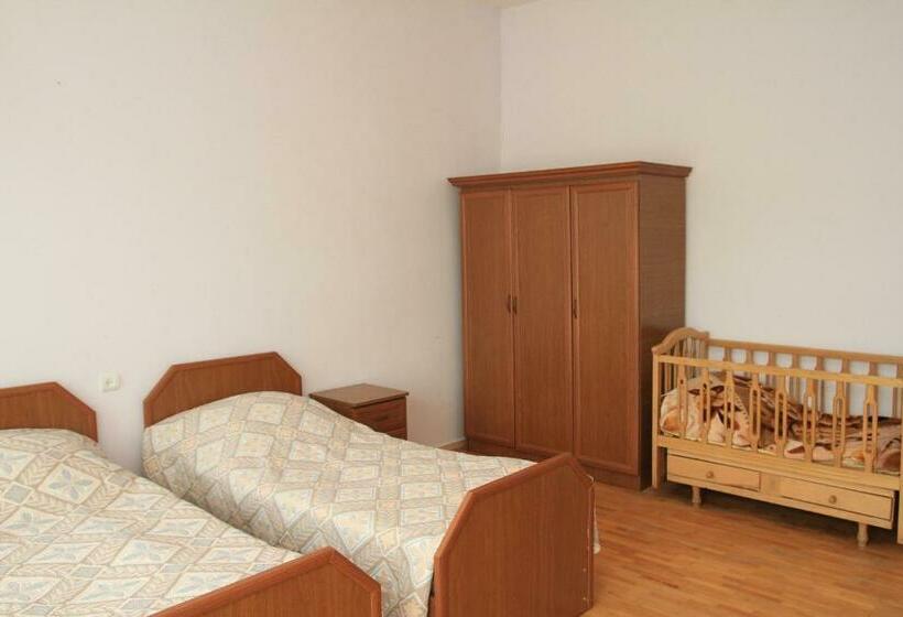 スイート, Health Resort Arzni 1