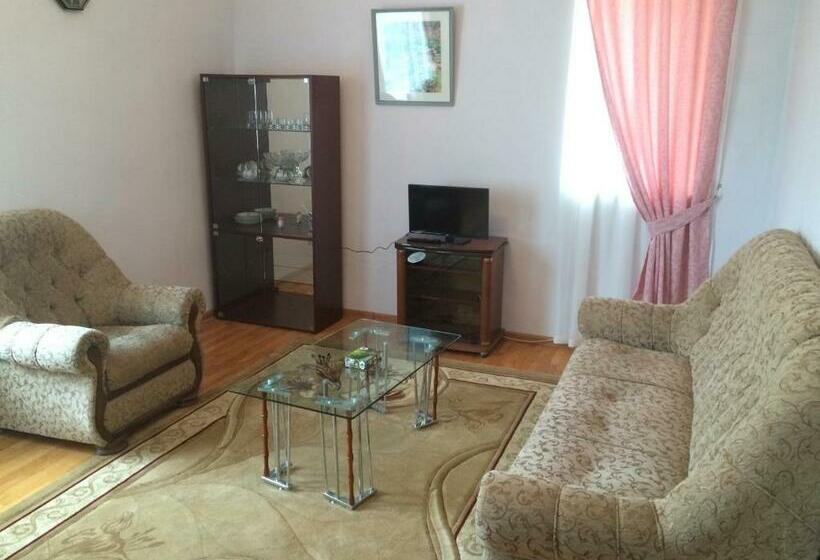 スイート, Health Resort Arzni 1