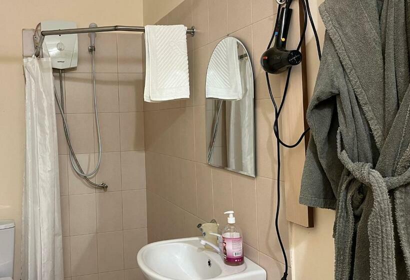 标准间, Azoyan Holiday Resort