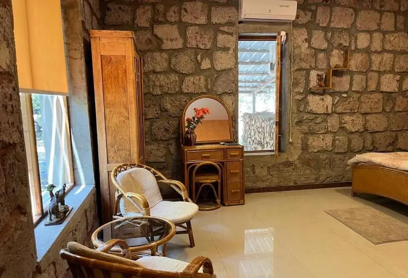 اتاق استاندارد با چشم‌انداز باغ, Azoyan Holiday Resort