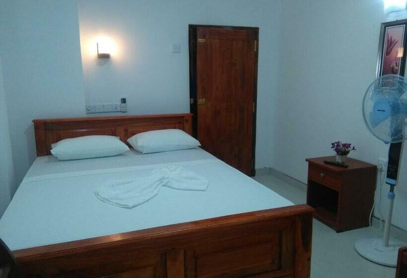 اتاق لوکس, Camorich