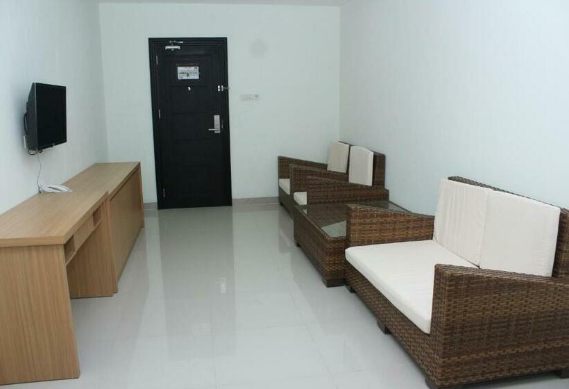 סוויטת ג'וניור, Naka Hotel Kupang