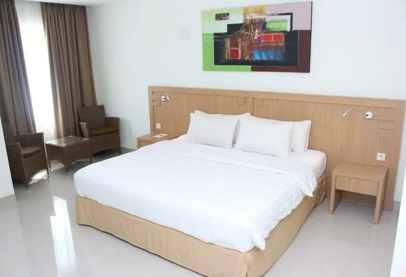 Juniorsviitti, Naka Hotel Kupang