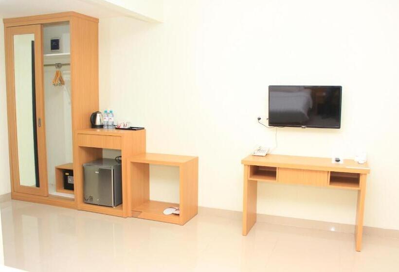 Номер Deluxe, Naka Hotel Kupang