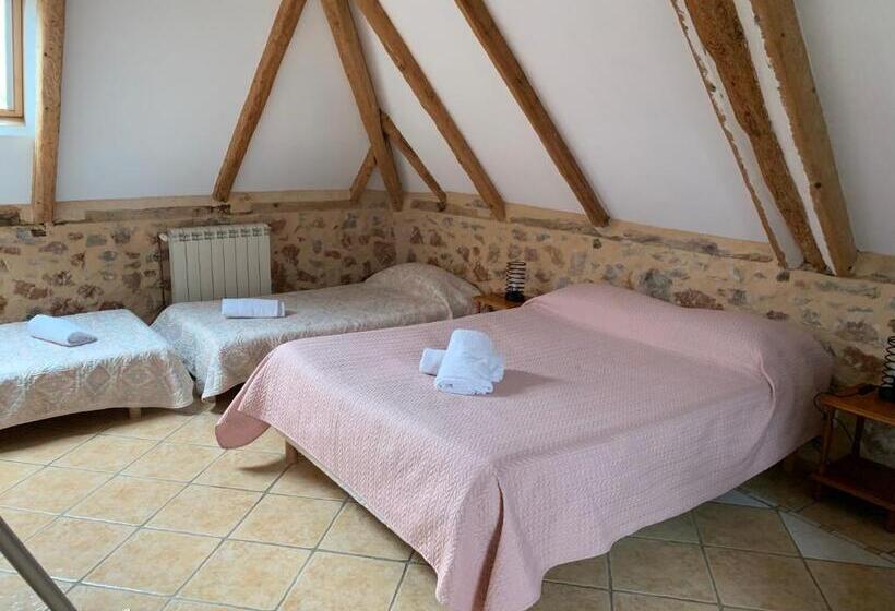 ファミリールーム, Café De La Place Gîte & Chambres D Hôtes Lou Pastre