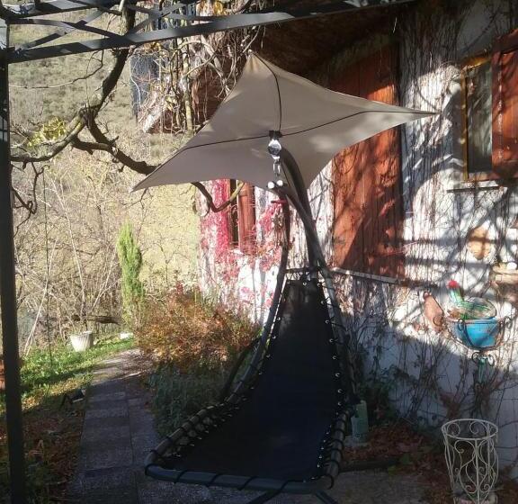 جناح مطلّ علي الجبل, Dimora Nuvole Di Confine