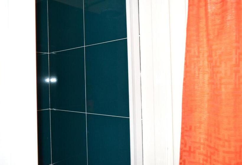 غرفة قياسية مطلّة علي البحر مزوَّدة بشُرفة, Masseria Romagnolo