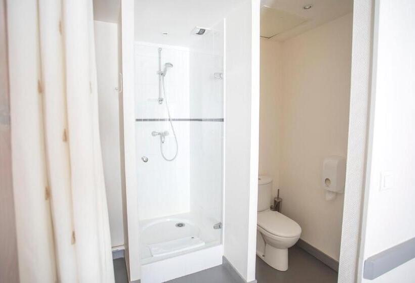 חדר סטנדרט, Mary Boat Trip