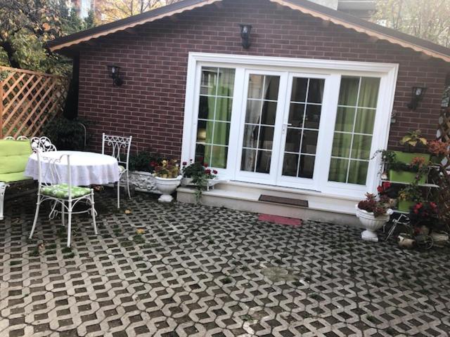 خانه 2 خوابه, 12 A Strada Voltaire