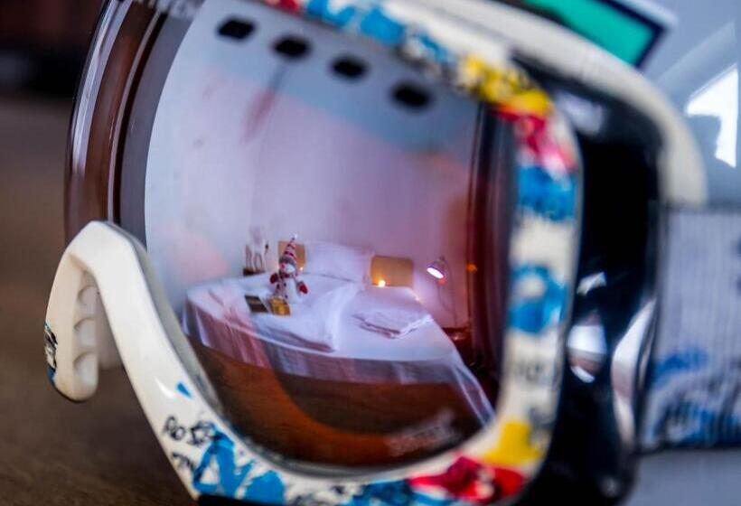 חדר משפחתי, Cabana Smile Straja