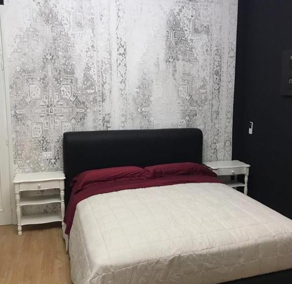 اتاق سوپریور خانوادگی, Donna Margharet