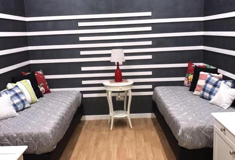 اتاق سوپریور خانوادگی, Donna Margharet