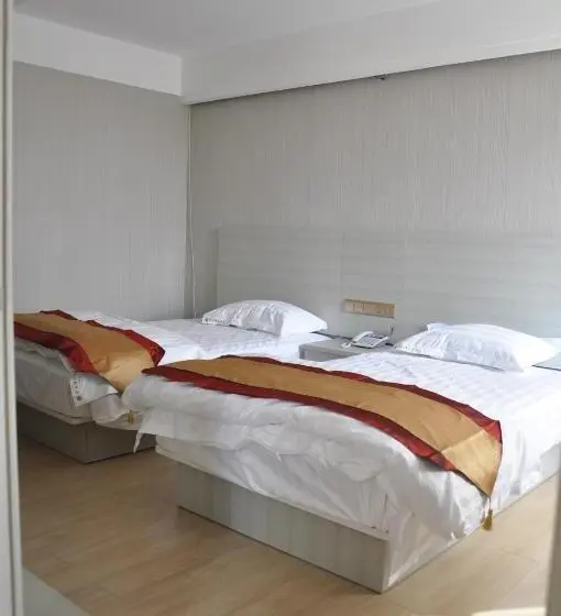 Standard Kolmen Hengen Huone, Juli Boutique