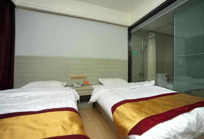 Номер Стандарт Трехместный, Juli Boutique