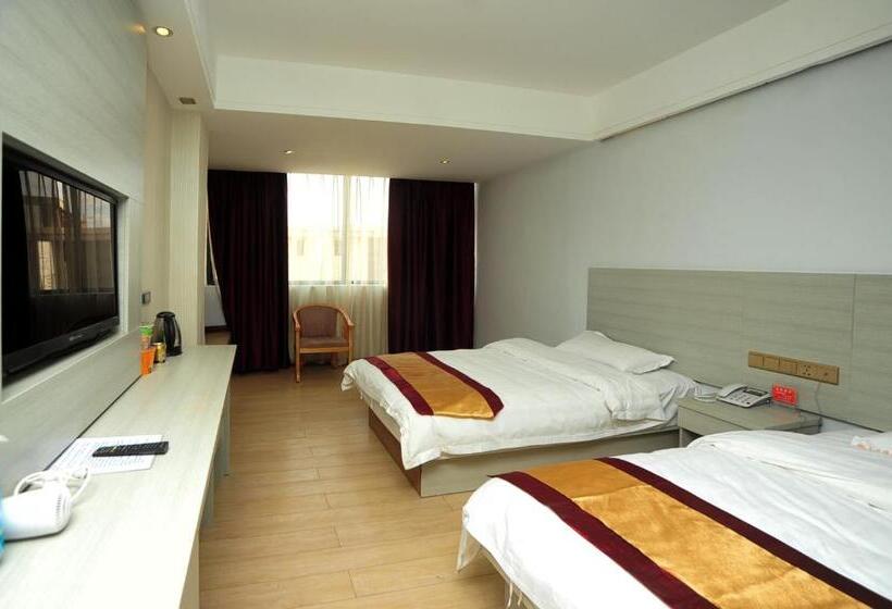 Номер Стандарт Трехместный, Juli Boutique