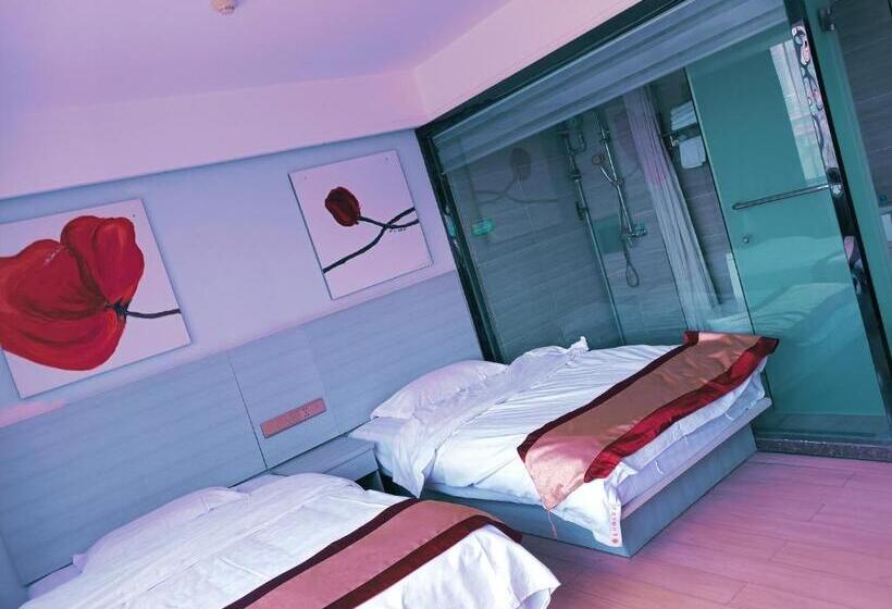 Номер Стандарт, Juli Boutique