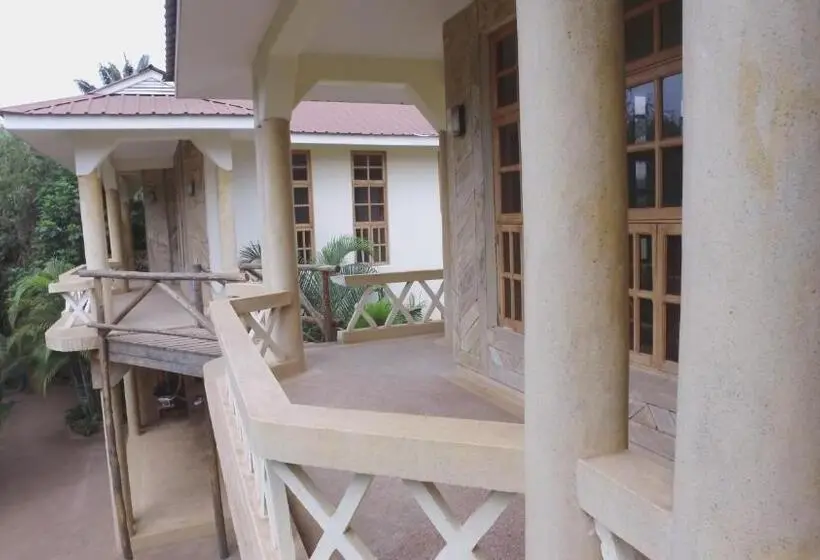 اتاق استاندارد یک نفره, The Paradise In Kilimanjaro