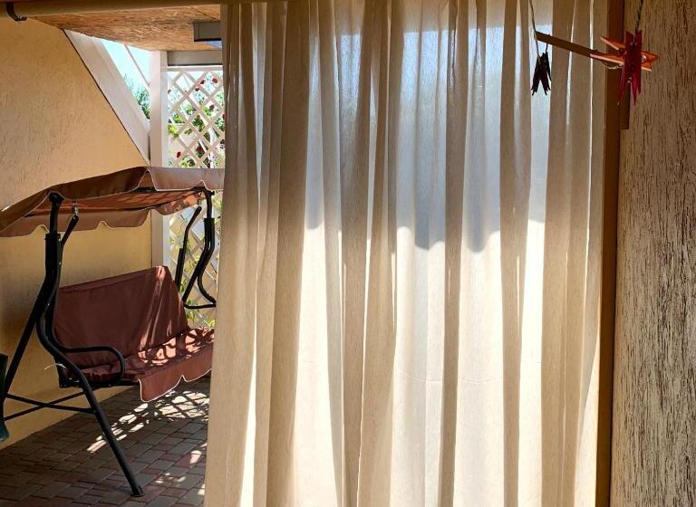 Четырехместный Номер Стандарт, Guest House Santin