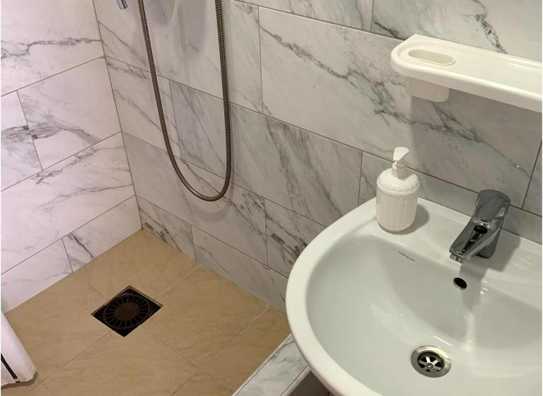 اتاق استاندارد چهار تخته با چشمانداز دریا, Guest House Santin