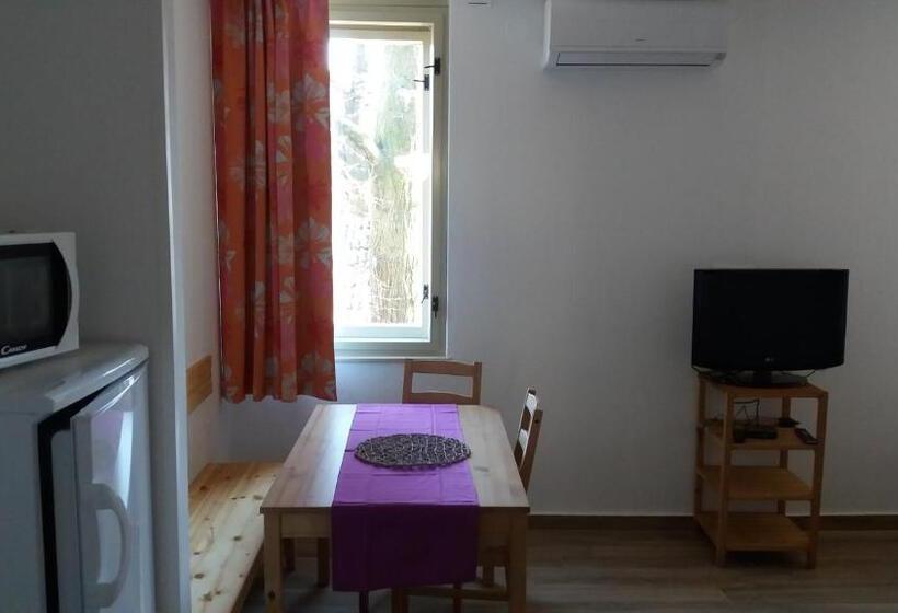 اتاق اکونومی, Yapka Rooms