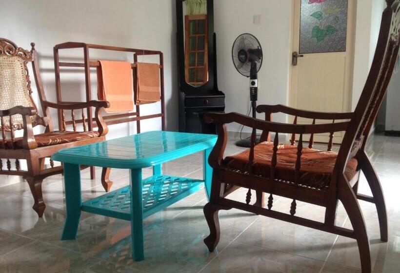 バルコニー付き１ベッドルームアパートメント, Hansa Villa