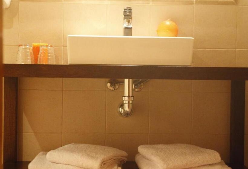 غرفة قياسية, Posada Campa