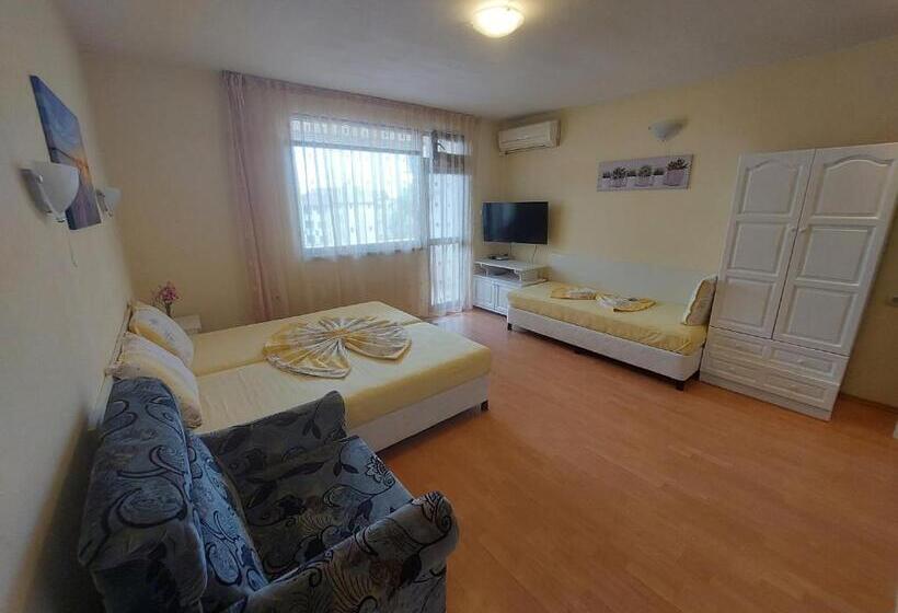 סטודיו סטנדרט עם מרפסת, Primorski Briz Guest House