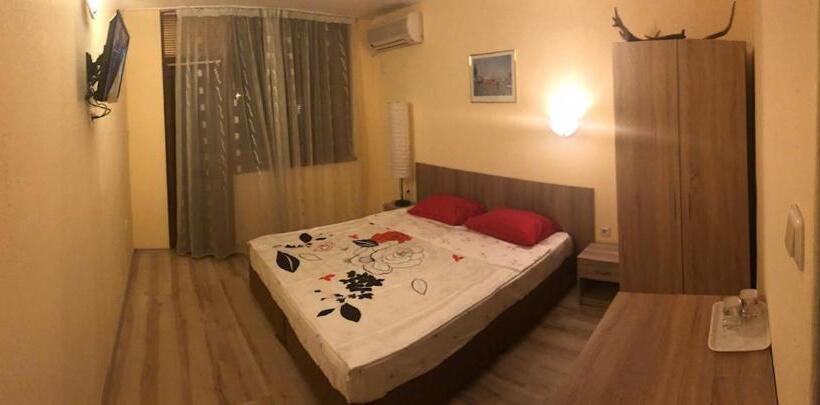 חדר סטנדרט עם מרפסת, Primorski Briz Guest House