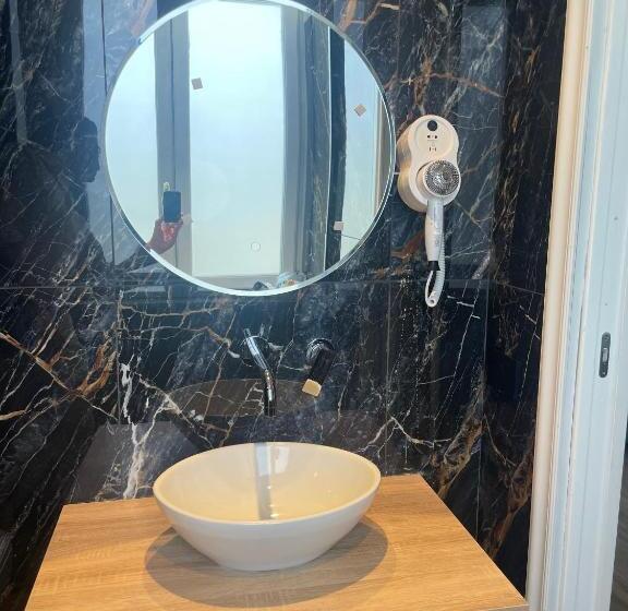 غرفة كومفورت, Il Tesoro Pompeiano