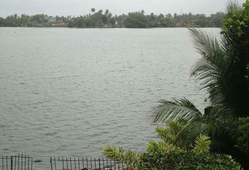 キングサイズベッドのデラックスルーム, Sapara River Guest