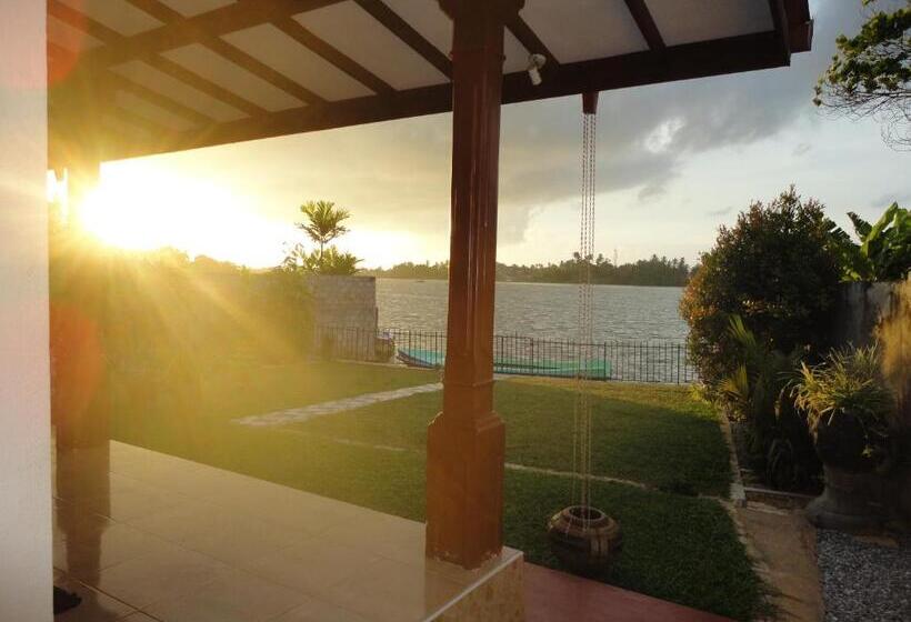 デラックスルーム, Sapara River Guest