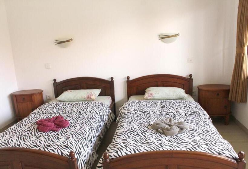 豪华房间, Yulia 1