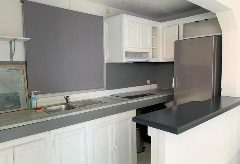 آپارتمان 1 خوابه همکف, Le Vacoa