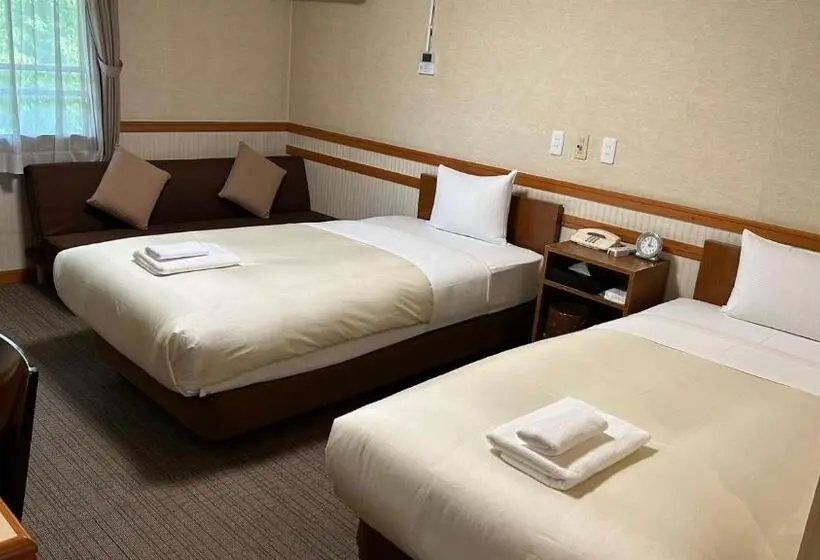 Standard-huone, Tsukuba Hills Gakuenodori
