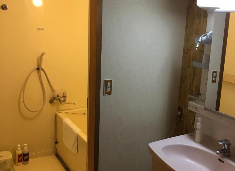 غرفة قياسية, Tsukuba Hills Gakuenodori