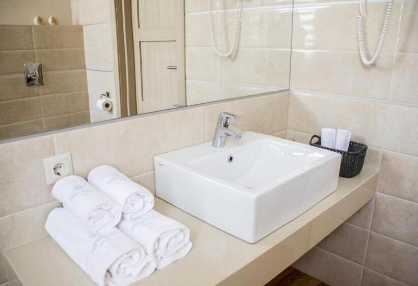 سوییت, Versailles