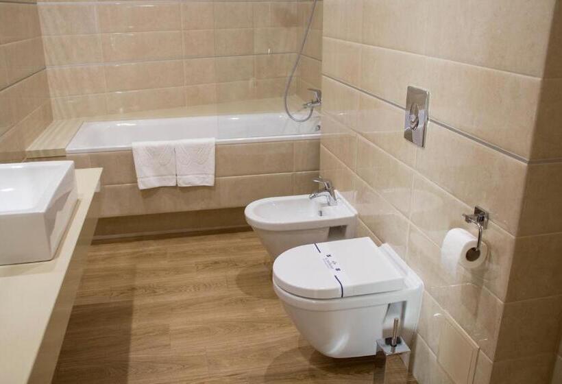 اتاق استاندارد, Versailles