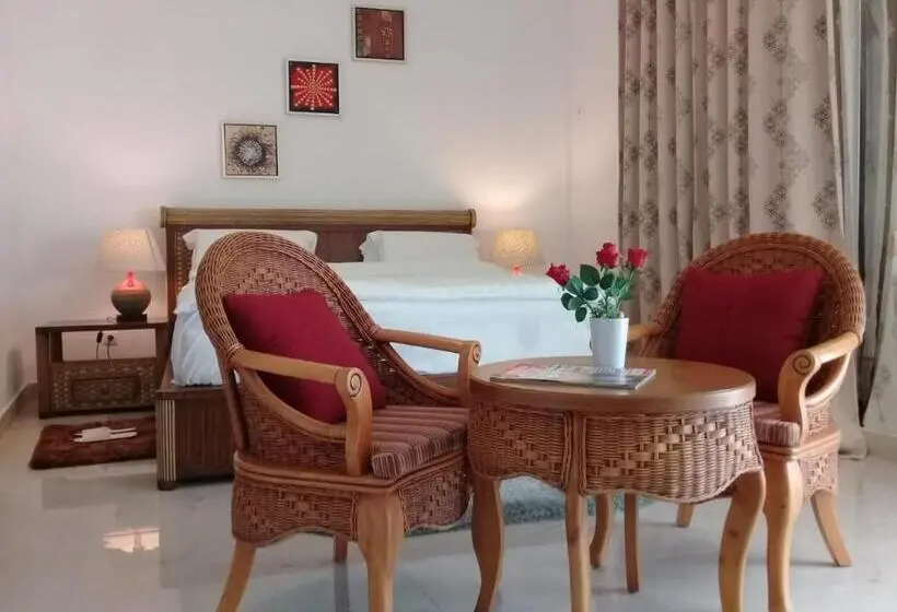 اتاق لوکس با بالکن و چشمانداز دریا, Residencial Ramire Tour