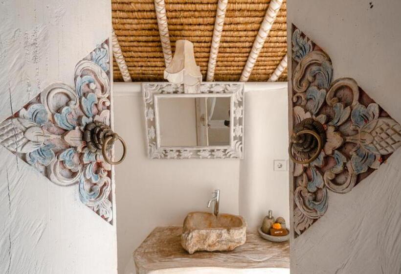 Бунгало Премиум, Gravity Eco Boutique Hotel   Adults Only