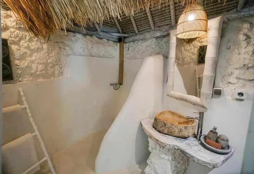 بانگلوی استاندارد, Gravity Eco Boutique Hotel   Adults Only