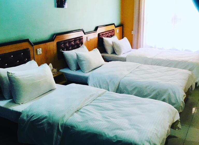 اتاق ساده سه نفره, Dijlat Al Khair Hotel فندق دجلة الخير